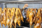 荣昌卤鹅传奇，一天卖出五万只，传统美食如何焕发新活力？