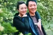 辛柏青换蜡烛头像悼念朱媛媛，深情追忆，缅怀逝去的美好时光