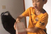 赵德胤单独带赵丽颖儿子玩耍，温馨画面曝光，网友，父子情深！