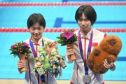 全红婵陈芋汐回应小天鹅表演，勇敢挑战自我，展现青春风采