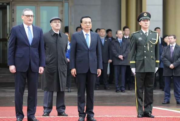 习近平主席抵达莫斯科，开启中俄全面战略协作新时代