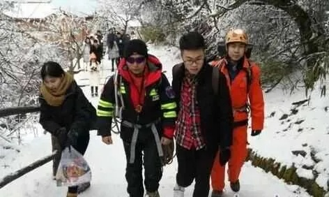 峨眉山失联南京摄影师好友发声，紧急寻人，共同守护生命线！