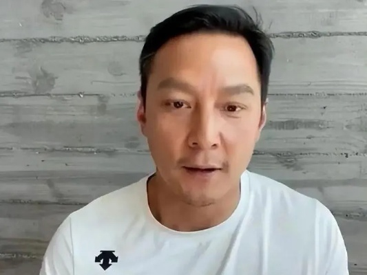吴彦祖首次直播教英语，掀起英语学习热潮！