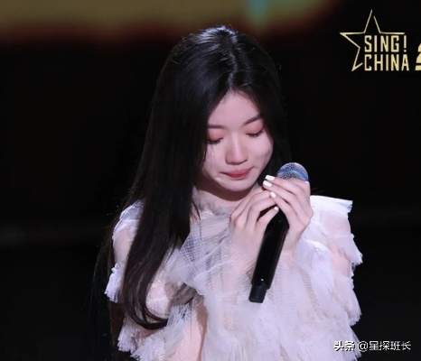 单依纯歌手两场第一，实力与人气并存的青春歌手