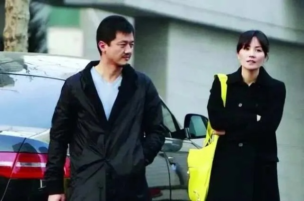 李亚鹏老婆分居已久，但夫妻关系未破裂，揭秘背后的原因
